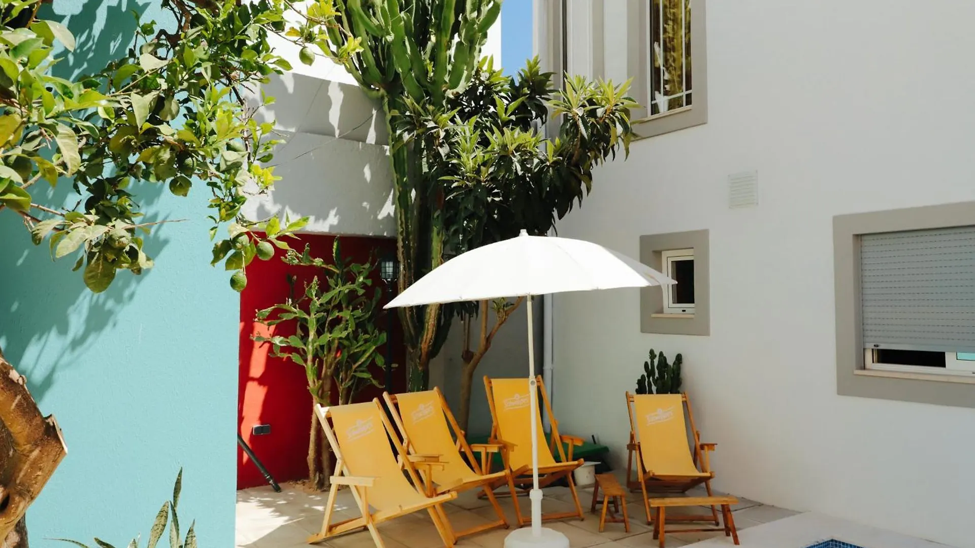 Hostel Ptm Downtown Hostel&Suites Portimao Portugal