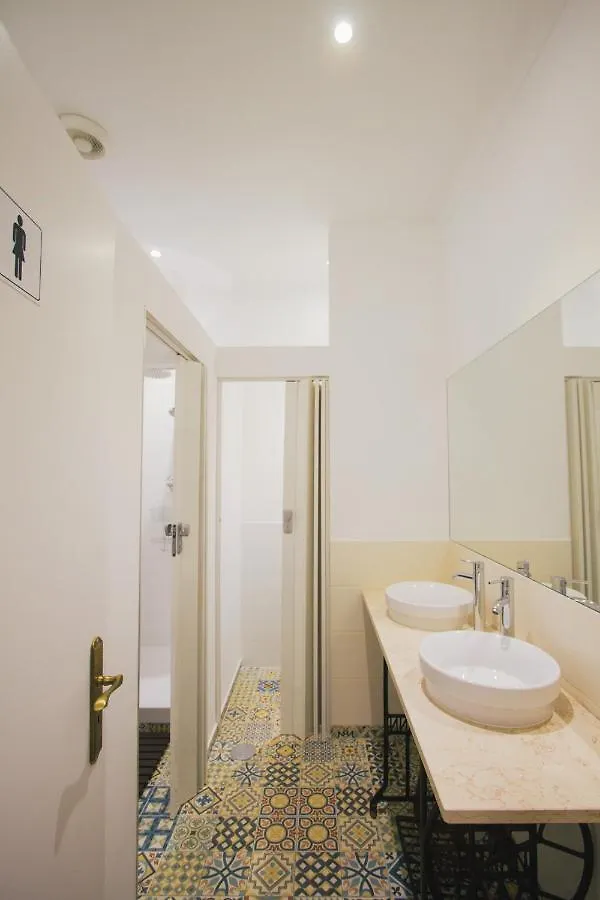 Ptm Downtown Hostel&Suites Portimao